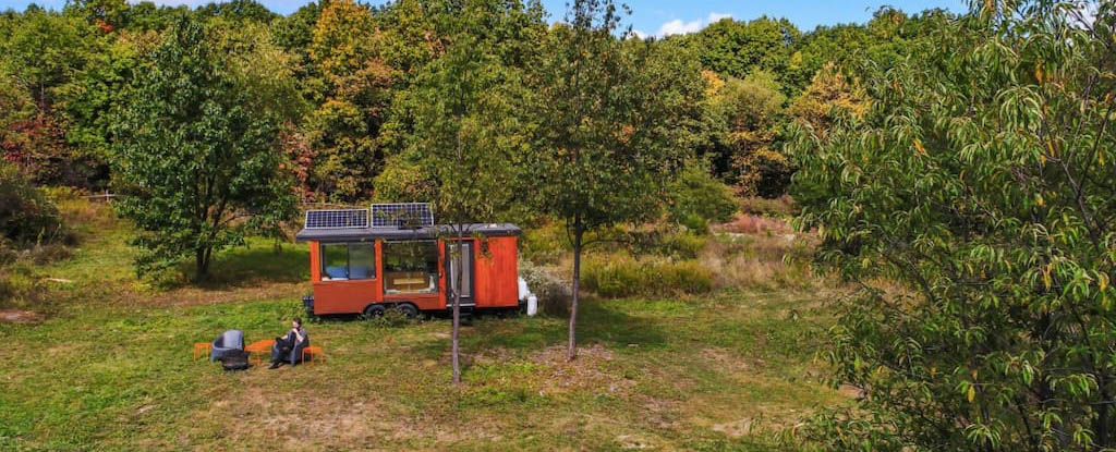 The Glass House: A Hudson Valley Tiny House Retreat
